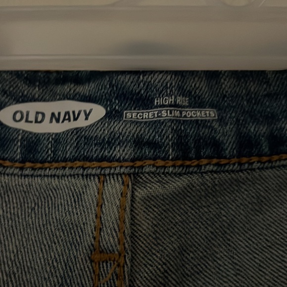 Old navy denim shorts - Picture 3 of 4